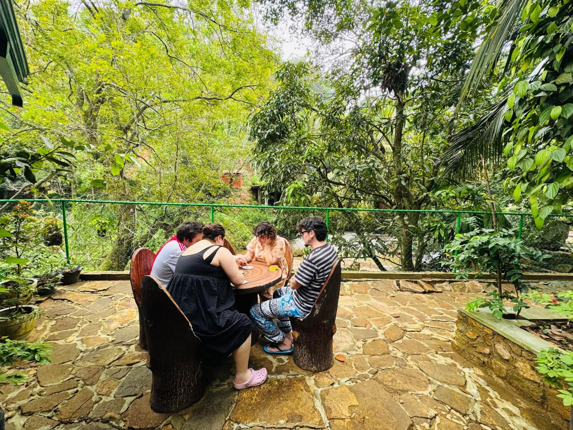 River Splendour Home Stay Ella Ngoại thất bức ảnh