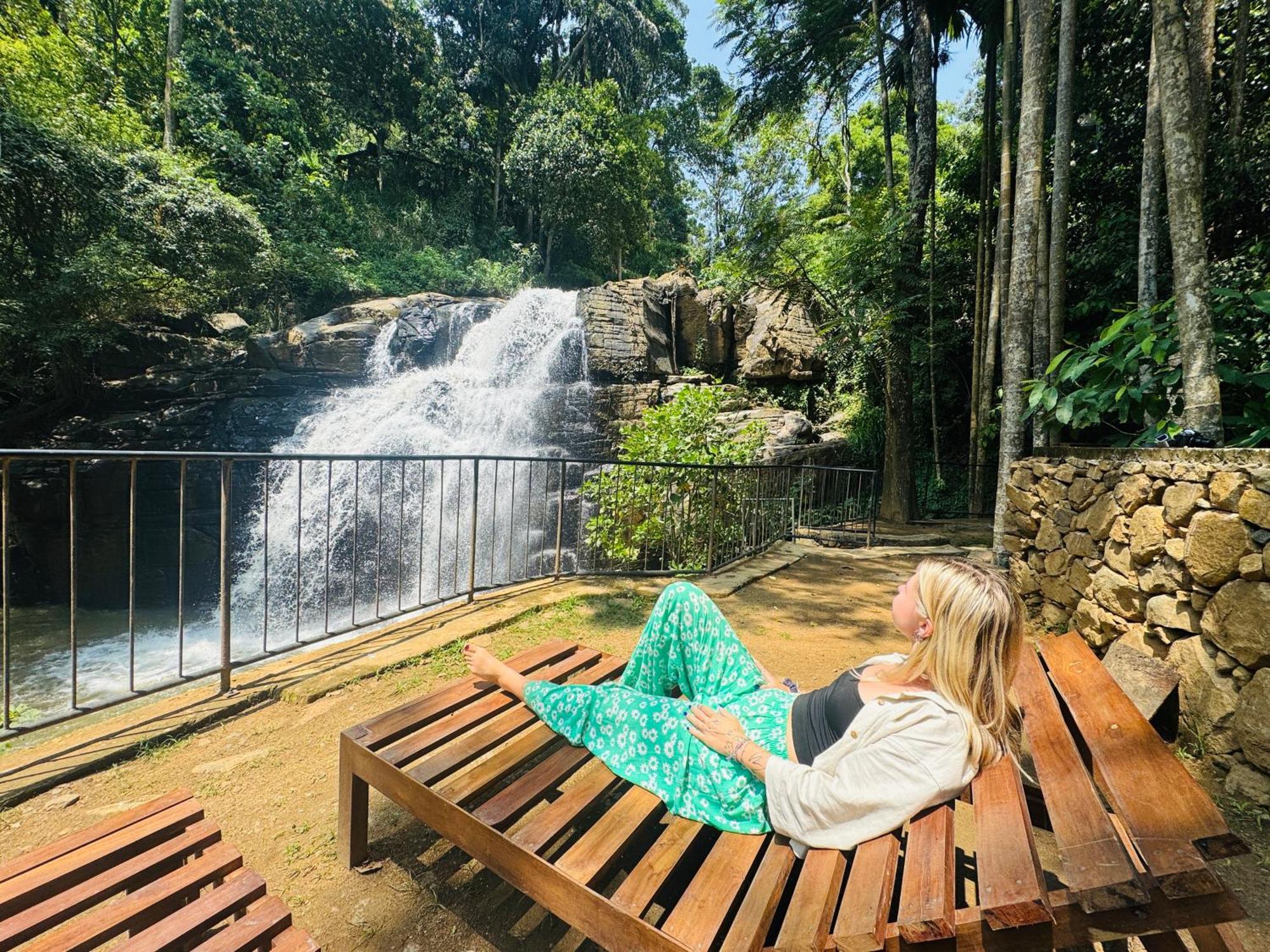 River Splendour Home Stay Ella Ngoại thất bức ảnh